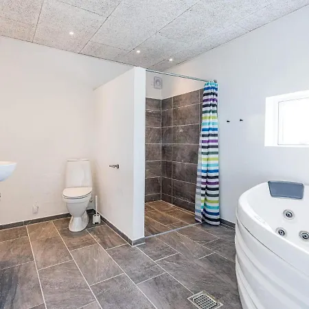 Сasa de vacaciones 6 Person In Hemmet-by Traum Hemmet