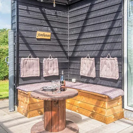 6 Person In Hemmet-by Traum Hemmet