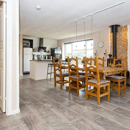6 Person In Hemmet-by Traum Hemmet